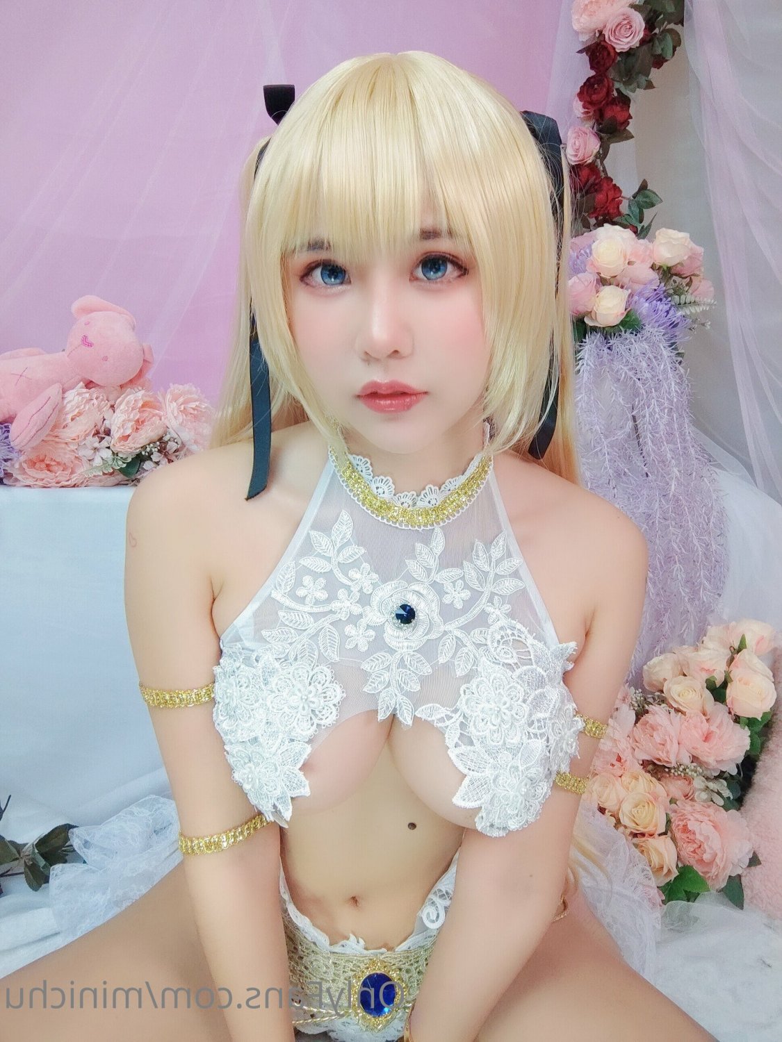 Asian model's special message #Ffu0A8WG