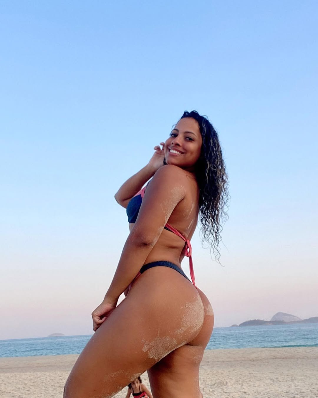Amanda gomex #BXLm9xqD