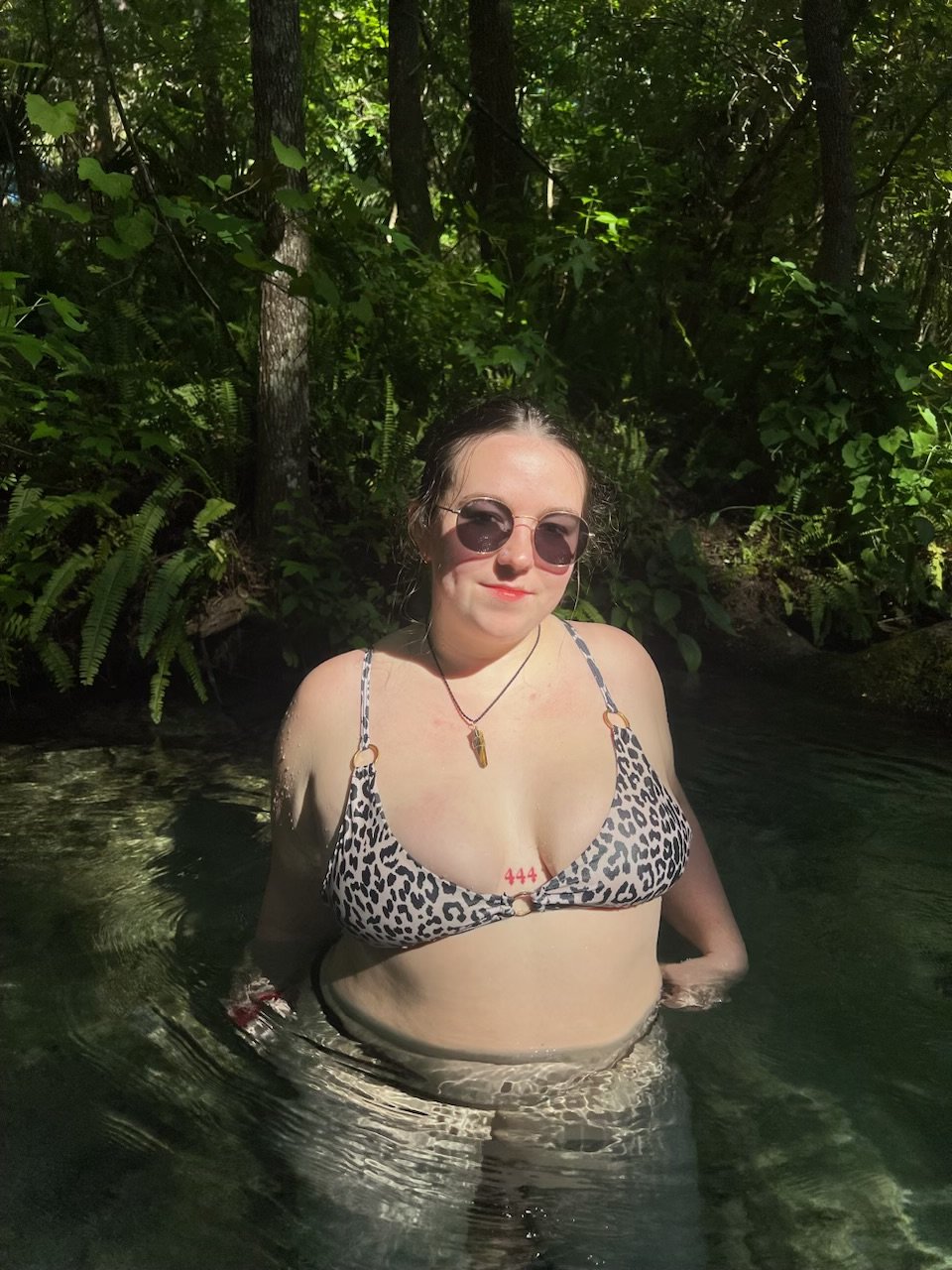 Thick Pawg Ecposed by loser cuck. comment and Share #TEXlSRN6